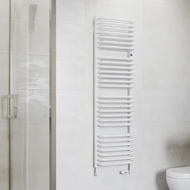 Instal Projekt Standard 3D designer heated towel rail